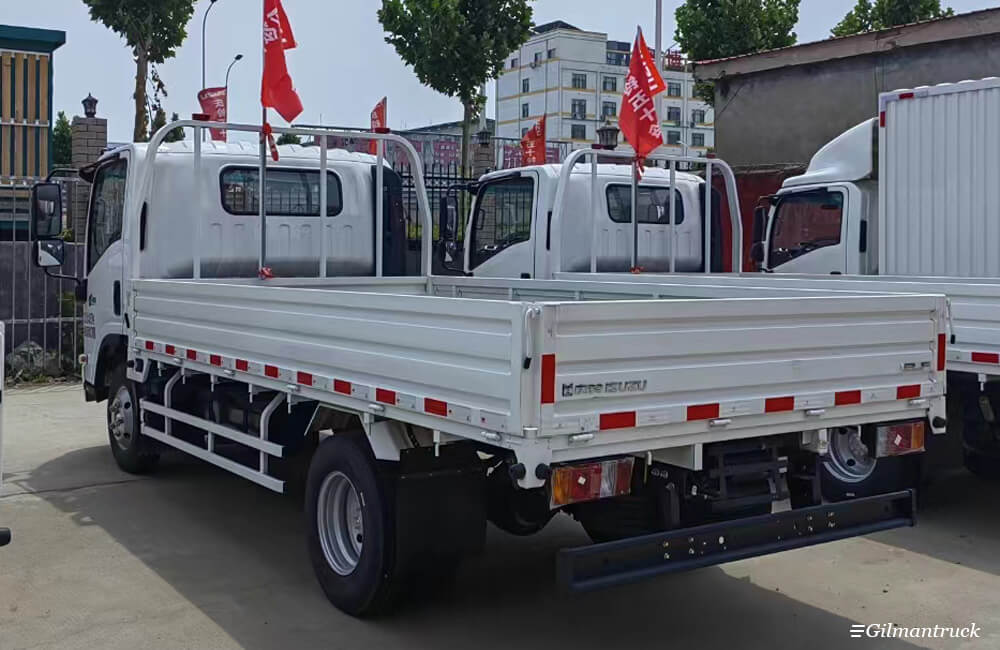 ISUZU KV100 120hp 4x2 4.5T stake truck