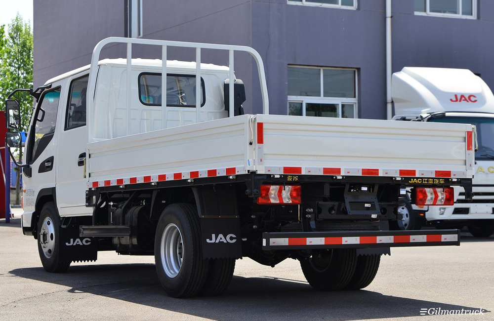 JAC E3 132HP Double Row Flatbed Light Truck