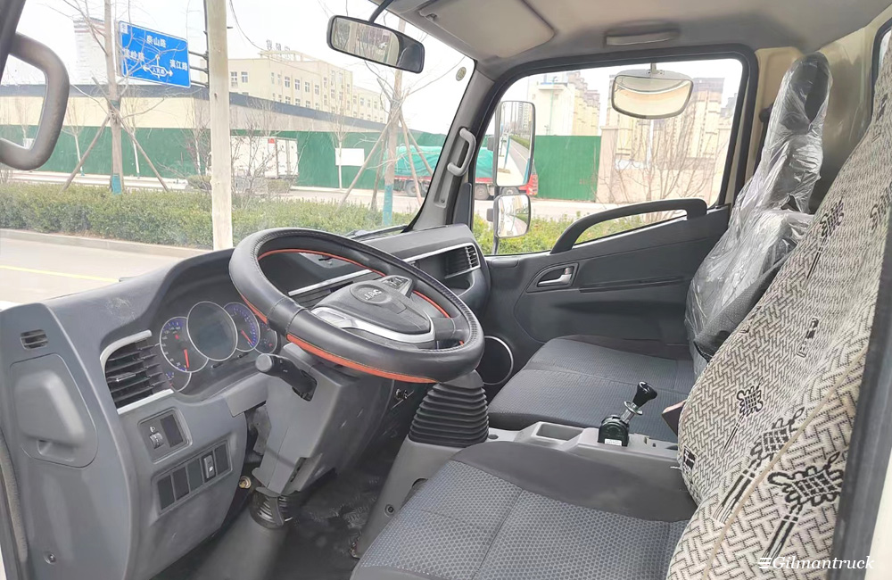 JAC V5 2.0L Used Light Truck For Sale