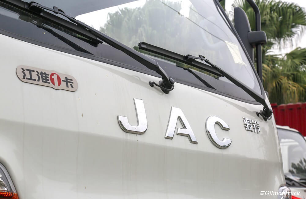 JAC v5 3.0L 129hp CNG single-row light truck with side panels