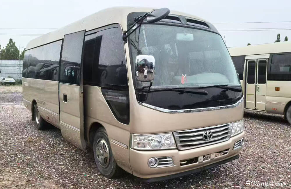 Used Toyota Coaster With 2TR Petrol Engine 20 Seats For Sale