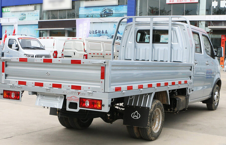 Changan T30 Two-row Seating Flatbed Cargo Truck 1.6L 122HP