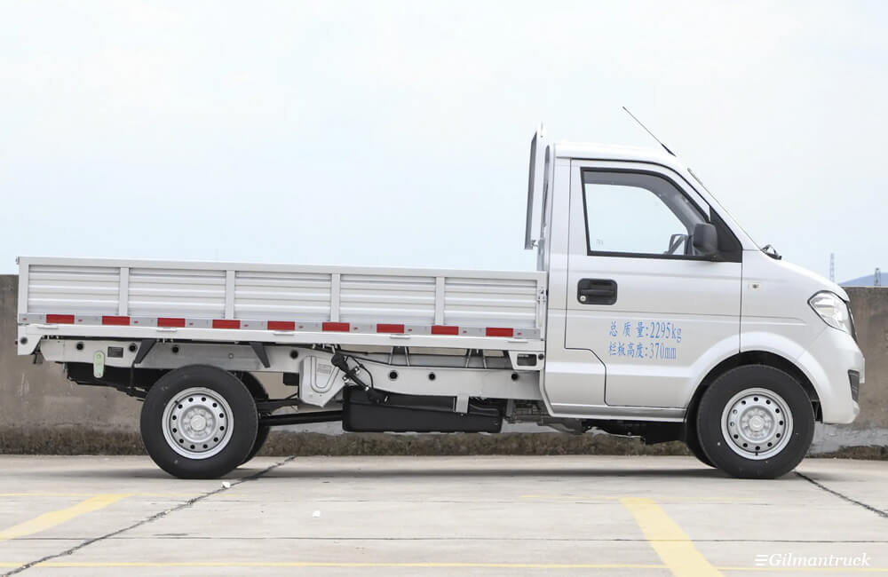 Dongfeng C31/C31S 112hp light truck