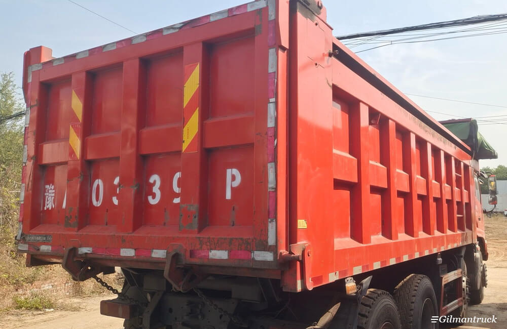 Dongfeng Tianjin VR 8x4 320hp used dump truck