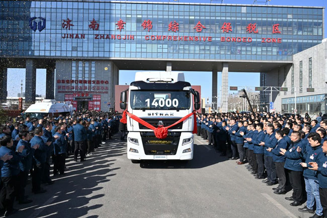 SINOTRUK exports surpassed 14,000 vehicles in a single month